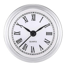 (Silver) Orologio al quarzo con movimento a inserto e numeri romani, quadrante in vetro plastico di 61 mm di diametro.