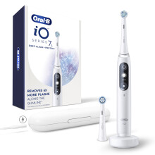Oral-B iO Deep Clean + Protect Elektrische Zahnbürste, Weiß, mit iO Series 7, 2 Ersatzbürsten, Lade-Reiseetui