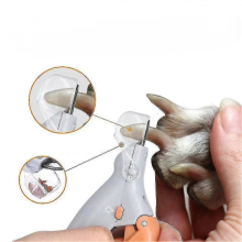 Professionele nagelknipper voor huisdieren (hond en kat) met LED-verlichting.