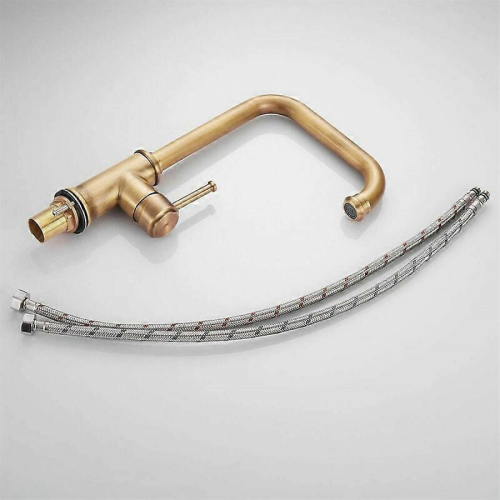 Vintage messing keukenkraan met 360 draaibare uitloop. 2
