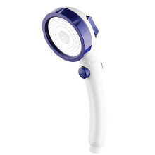 Handdouche met instelbare waterdruk en waterbesparende straal.