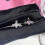 Orecchini a forma di cuore con strass e ali, perfetti per lo stile punk e come regalo per le donne. 4