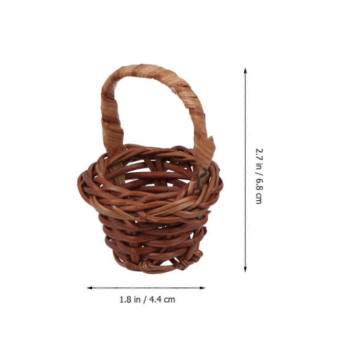 Ensemble de 6 mini paniers en bambou faits main pour enfants.