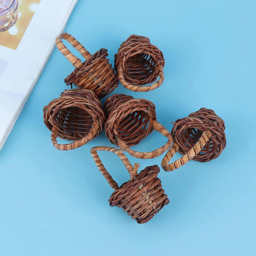 Ensemble de 6 mini paniers en bambou faits main pour enfants. 2