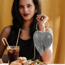 Abendtasche mit Strassketten-Design, Clutch für Damen, einzigartige herzförmige Handtasche für Dinnerpartys