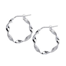 Jewelco London Ladies Sterling Silver Frosted Candy Twist Hoop Earrings 23mm 3mm - ER40
