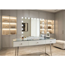Hollywood Vanity Mirror with Bluetooth Speakers 80 x 63cm, 18 LED Bulbs, USB & USB-C, Touch Control, White | 7seas®