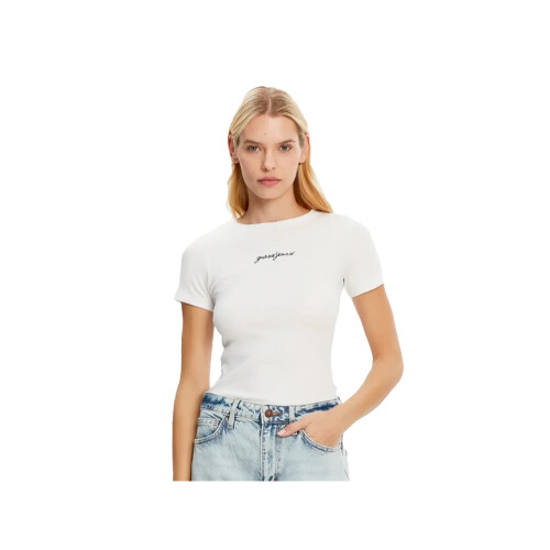 Guess (92, 702) GJ essential