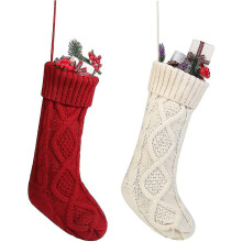 (White and Burgundy) Juego de 2 calcetines navideños, de punto, color blanco marfil, para colgar en la chimenea o la pared, con presillas.