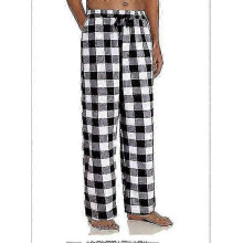 (white, M) Miesten flanelliruudulliset pyjamahousut, kiristysnyöri vyötäröllä, kaksi taskua, väljä istuvuus, talviyöasu, oloasu kylmiin öihin