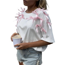 Camiseta Feminina Cropped de Manga Curta com Gola Redonda e Modelagem Justa Branco L