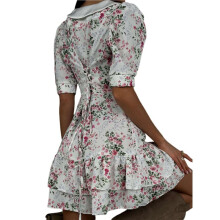 Vestido Feminino Floral Curto com Mangas Curtas, Decote em V e Cintura Franzida, Modelo Evasê Casual. Branco L
