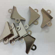 50 stuks robuuste metalen hoekbeugels voor spiegels in de badkamer, geschikt voor glazen spiegels, fotolijsten en wanddecoratie.