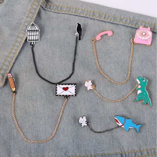1 Modieuze Groene Broche Met Ketting En Accessoires 2