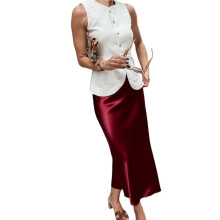 Saia Longa Feminina de Cetim, Elegante, de Cintura Alta, para Coquetel, Festa ou Casamento, Modelo Evasê, Comprimento Midi. Vinho Tinto S