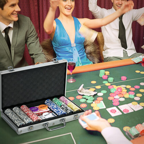 Pokerset mit 300 Chips, Karten, Würfeln und Tragetasche 2