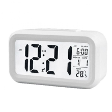 Sveglia digitale da tavolo con display quadrato, funzionamento a batteria, schermo retroilluminato, orologio da comodino bianco