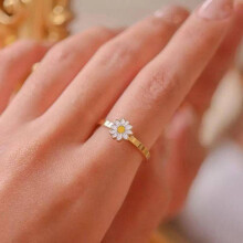 Daisy Flower Meditation Ring Relief Anxiety Stress Revolvable Band Ring Gift
