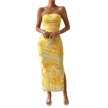 Vestido Feminino Estampado, Tomara Que Caia, Justo Ao Corpo, Longo, com Fenda Lateral e Camadas de Tule Conforme Mostrado S