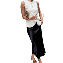 Saia Longa Feminina de Cetim, Elegante, de Cintura Alta, para Coquetel, Festa ou Casamento, Modelo Evasê, Comprimento Midi. Preto S