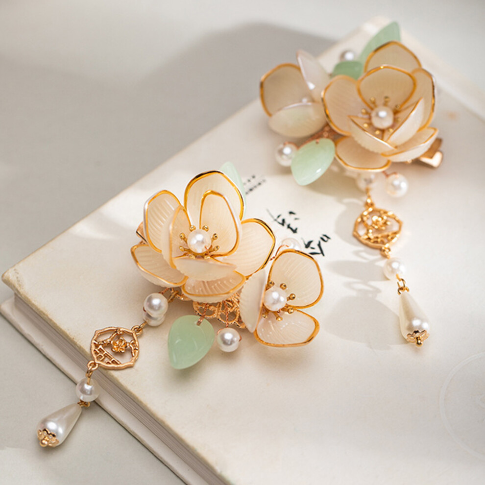 Hue-Grain Lotus Hair Clips For Gown Hairstyles