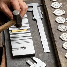 Swage Block Metal Forming Tool for Jewelry, Iron Bench Tool with Precise Channels