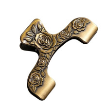 Metal Book Page Holder - Hands-Free Reading Page Spreader Ornate Flower Clip for Hands-Free Reading