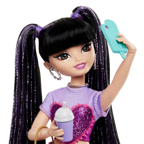 Barbie Dream Besties Renee 2
