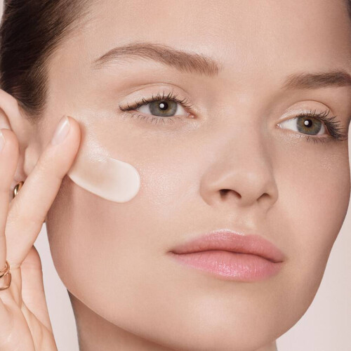 Lancome Lancôme Absolue Rose 80 Micro-Essence-In Emulsion 2