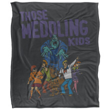 (36in x 58in, Multicoloured) Scooby Doo Meddling Kids Zombie Blanket