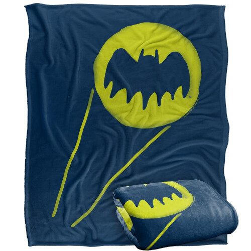 Batman (36cm x 58cm, Multicoloured) Batman Bat Signal Blanket 2