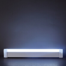 32 cm langer Handleuchtstab, umwandelbares Umgebungslicht, wiederaufladbare Notlichtröhre, farbiges Live-Streaming-Fülllicht (weißes Licht): 32 cm