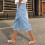 Damen-Caprihose aus hellblau gestreiftem Leinen 2