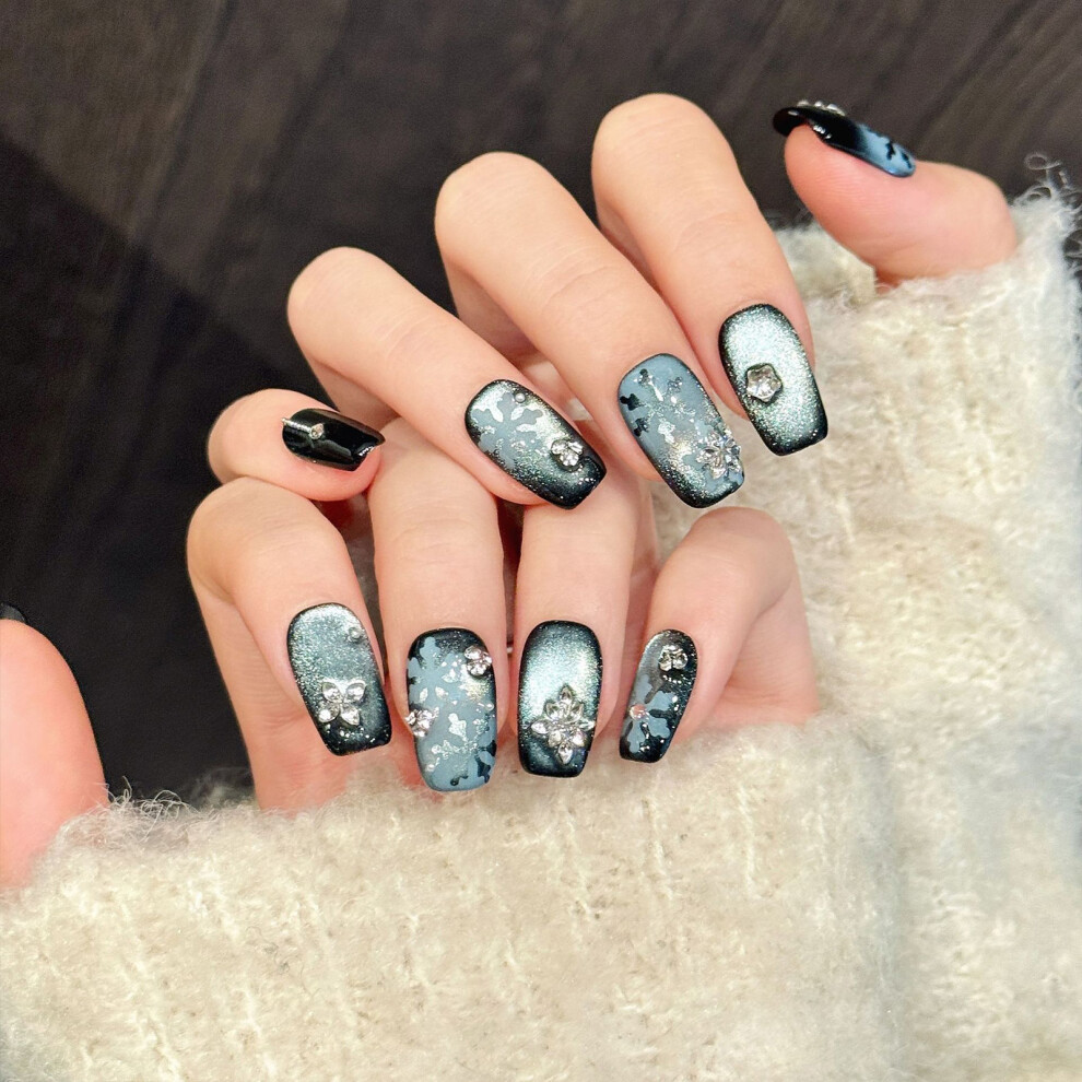 Reach-Tools (Xs) Winter Snowflake Rhinestone False Nails - 10Pcs