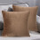Beige polyester sierkussen 45x45cm met hoes met ritssluiting 1