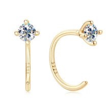 Boucles d'oreilles créoles demi-tour en moissanite et argent sterling 925