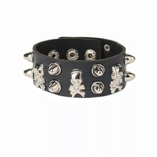Braccialetto in pelle stile punk con teschio e rivetti, 22 cm