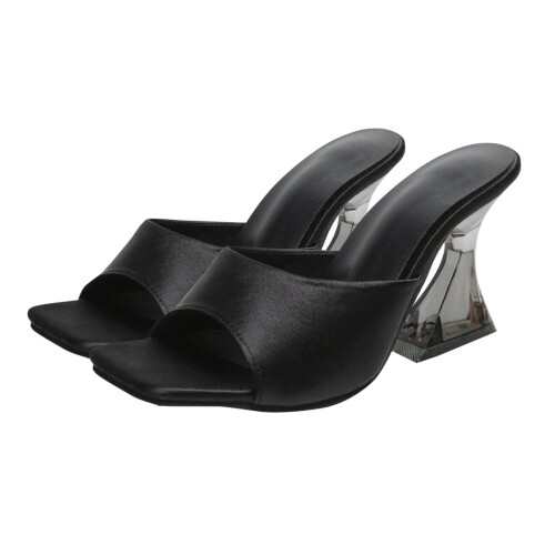 Schwarze Damen-High Heels mit Blockabsatz und Gummisohle 1