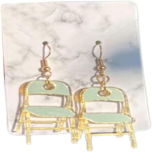 Chair-shaped earrings and necklace set