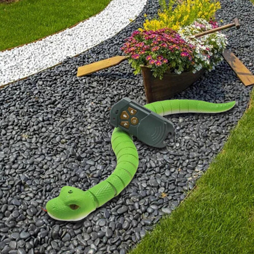 Remote-Controlled Rattlesnake Toy - Realistic and Durable 1