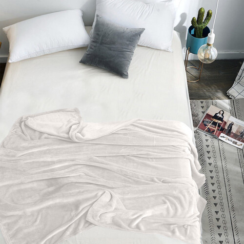Fleece Blanket Beige 150x200 cm 1