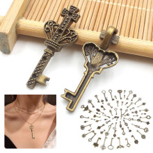 Antique Skeleton Keys Bronze Decoration Set 69 Pieces