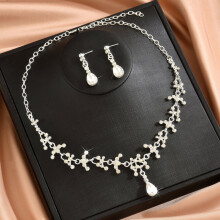 Bridal Jewelry Set Leaf Flower Necklace and Earrings