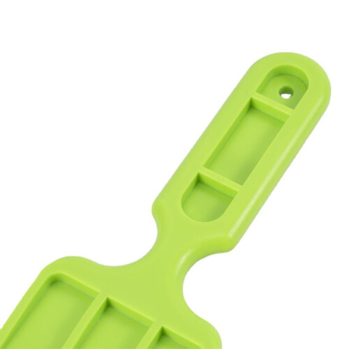 Window Scraper with Long Handle Green 2