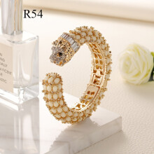 Vintage Resin Lion Cuff Bracelet with Rhinestones