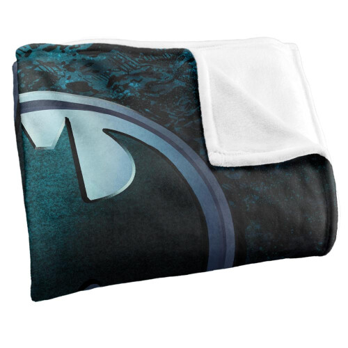 Batman (58in x 36in, Multicoloured) Batman Big Logo Blanket 1