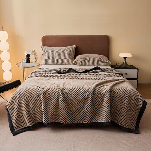 Fleece Blanket Coffee Color 150x200cm Lightweight