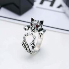Women's Retro Taiyin Cat Ring with Red Stone Eye