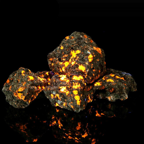 Yooperlite Flame Fire Stone Mineral Specimens 100g Natural 1