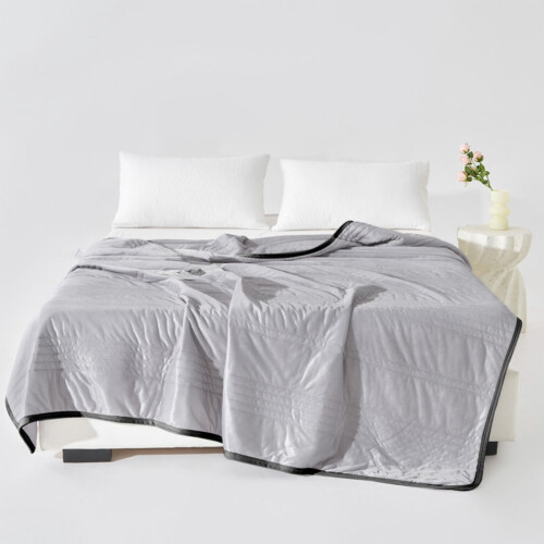 Gray AC Blanket with Reactive Dye Technology for Warm Nights 1
